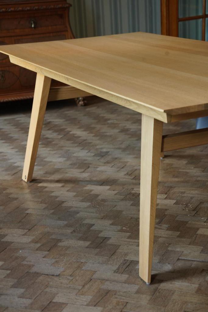 Moderne massief eiken uitschuifbare eettafel - scandinavisch, Huis en Inrichting, Tafels | Eettafels, Zo goed als nieuw, 50 tot 100 cm