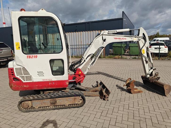 takeuchi TB219, Zakelijke goederen, Machines en Bouw | Kranen en Graafmachines, Ophalen