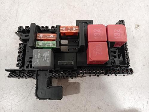 ZEKERINGKAST Mercedes-Benz C (W205) (A2055400082), Auto-onderdelen, Elektronica en Kabels, Mercedes-Benz, Gebruikt