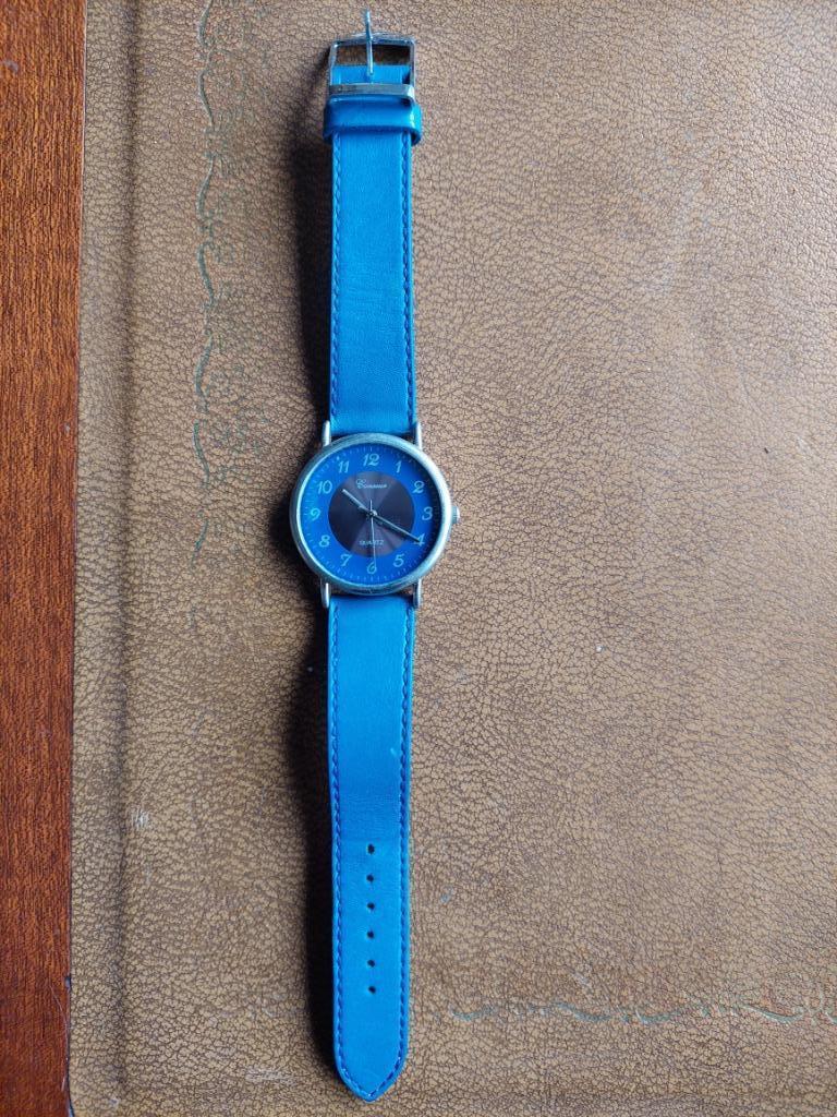 Montre à quartz dame bleue de la marque Conseur, Bijoux, Sacs & Beauté, Montres | Femmes, Utilisé, Montre-bracelet, Autres marques