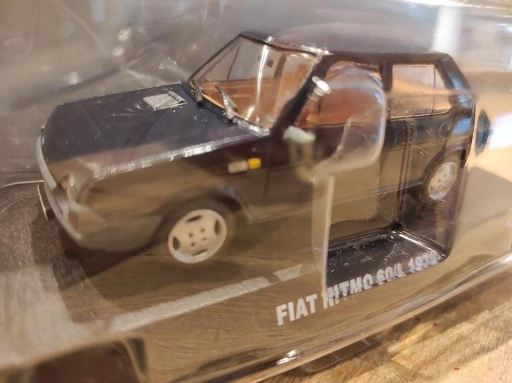 Fiat Ritmo 60L 1979 1:43 op display, in blisterverpakking, Hobby en Vrije tijd, Modelauto's | 1:43, Nieuw, Ophalen of Verzenden