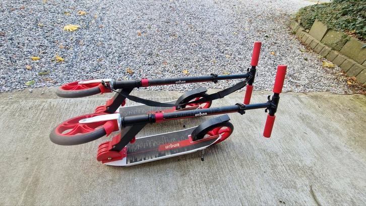 Set van 2 opvouwbare stadsscooters (grote wielen van 200 mm), Fietsen en Brommers, Steps, Gebruikt, Ophalen