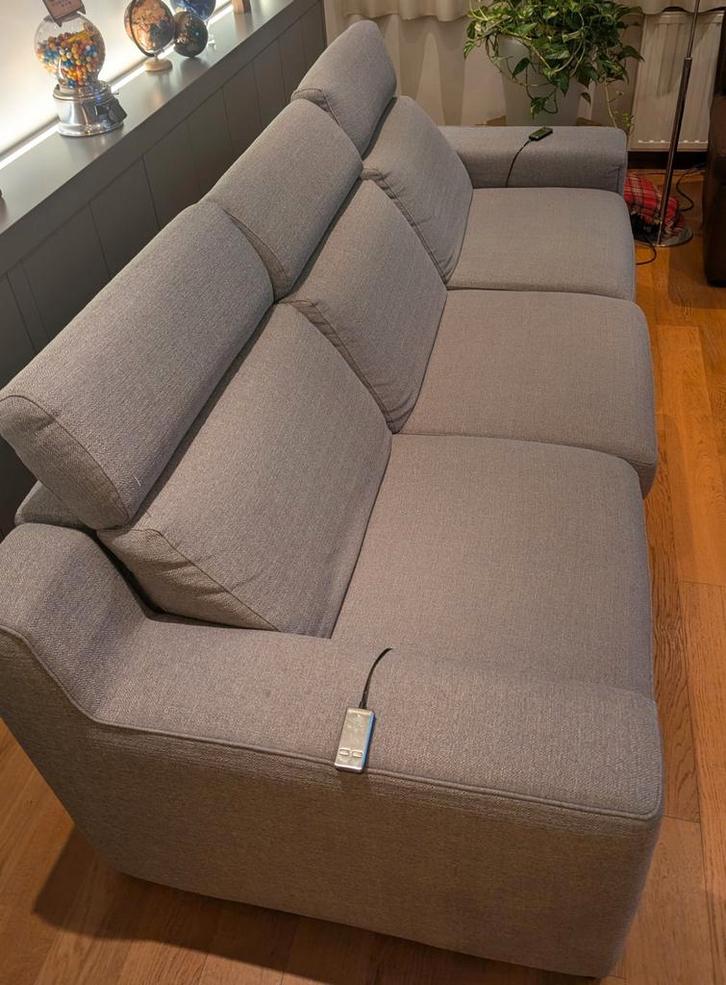 Canapé 3/4 places beige Poltrone & Sofa, Huis en Inrichting, Zetels | Zetels en Chaises Longues, Gebruikt, Ophalen