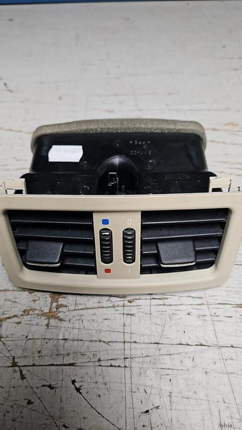 Achterste ventilatierooster luchtrooster middenconsole Beige, Auto-onderdelen, Dashboard en Schakelaars, Gebruikt, Ophalen of Verzenden