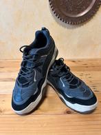 Vans Ulracush — Maat 42 — Zwart/grijze sneakers, Kleding | Heren, Ophalen, Zwart, Zo goed als nieuw, Sneakers