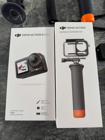 DJI OSMO ACTION 5 PRO ADVENTURE COMBO + OSMO DIVING, Enlèvement, Comme neuf
