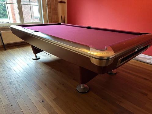 Table de billard Brunswick Gold Crown V de 9 pieds, Sports & Fitness, Billards & Billards américains, Comme neuf, Table de billard