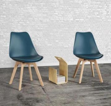 Schitterende Scandinavische Nora blauwe stoelen met houten p, Huis en Inrichting, Stoelen, Ophalen