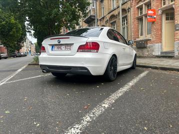 Bmw 118D COUPE  M pakket, Auto's, BMW, Euro 5, Zwart, Wit, Leder