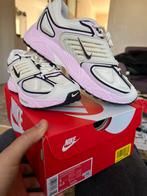 Chaussures Nike pour femmes, Vêtements | Femmes, Neuf, Autres couleurs, Sneakers et Baskets, Nike