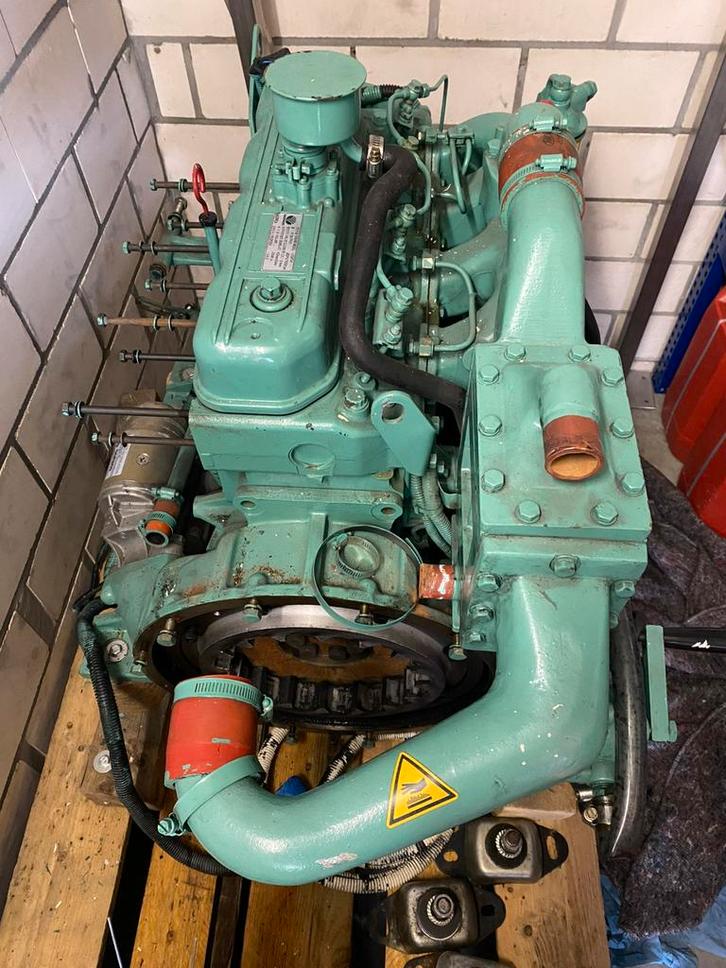 Doosan LO34 TIH /TwinDisc - Volvo Penta 2003, Sports nautiques & Bateaux, Moteurs Hors-bord & In-bord, Utilisé, Diesel, Moteur in-bord