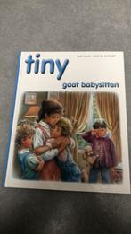 Tiny gaat babysitten, Boeken, Ophalen of Verzenden, Zo goed als nieuw