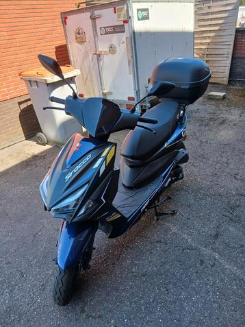 Scooter sirocco gts sport klasse a nieuwstaat 11 maand oud, Enlèvement, Comme neuf