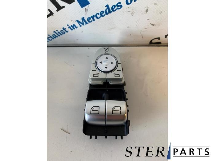 Commutateur vitre électrique d'un Mercedes Vito, Autos : Pièces & Accessoires, Tableau de bord & Interrupteurs, Mercedes-Benz