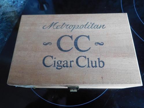 Boîte de cigares en bois Metropolitan Cigar Club Seleccion, Collections, Articles de fumeurs, Briquets & Boîtes d'allumettes, Utilisé