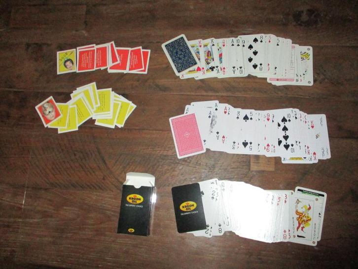 Speelkaarten 3 pakken  + vragen / opdrachten kaarten, Hobby en Vrije tijd, Gezelschapsspellen | Bordspellen, Zo goed als nieuw