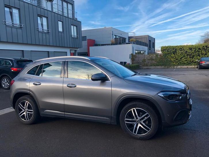 Gla  180 essence gris moyen 12/2020 boite auto 7 vitesses, Auto's, Mercedes-Benz, Particulier, GLA, Elektrische stoelverstelling