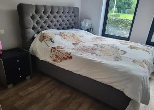 boxspring beter bed + 2 nachtkastjes (zonder matras), Huis en Inrichting, Slaapkamer | Boxsprings, Zo goed als nieuw, 160 cm, 200 cm