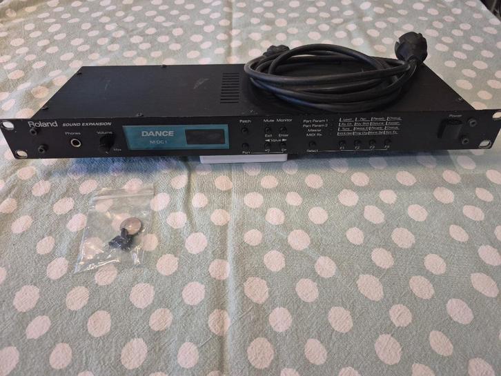 Roland Sound Expansion DANCE M-DC1, Muziek en Instrumenten, Soundmodules, Gebruikt, Roland, Ophalen of Verzenden