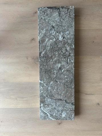 Marmeren blad beschikbaar voor biedingen
