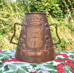 cruche a lait cuivre martelé basque signé R.boisan, Antiquités & Art, Enlèvement ou Envoi, Cuivre