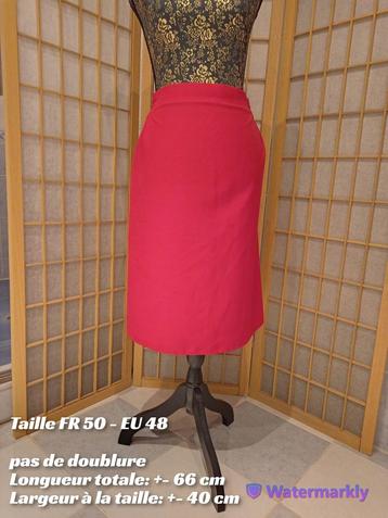 Jupe rouge Taille FR 50 - EU 48