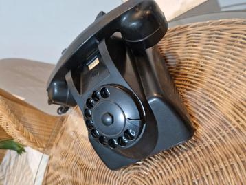 Vintage telefoon zwart 30€ beschikbaar voor biedingen