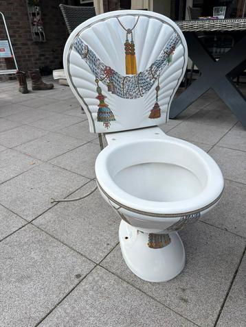 Decoratief Toilet met Bijzonder Design Porcelaine de Paris beschikbaar voor biedingen