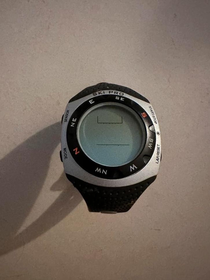 Ski-/sporthorloge — Ski Pro — Hoogtemeter en timer, Handtassen en Accessoires, Sporthorloges, Gebruikt, Conditie, Ophalen