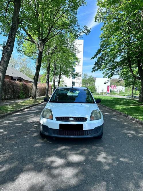 Ford Fiesta 1.3i benzine, Auto's, Ford, Particulier, Fiësta, ABS, Airbags, Airconditioning, Alarm, Bluetooth, Centrale vergrendeling