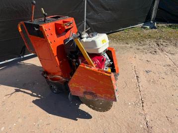 Betonzaag, vloerzaag Norton. beschikbaar voor biedingen