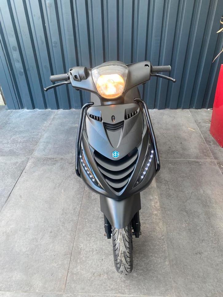 Piaggio Zip A klasse, Vélos & Vélomoteurs, Scooters | Piaggio, Comme neuf, Zip, Classe A (25 km/h), Essence, Enlèvement