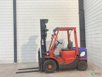 Heftrucks Diesel Caterpillar DP 25 K 2002 beschikbaar voor biedingen
