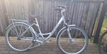 Fietsen voor herstelling  beschikbaar voor biedingen