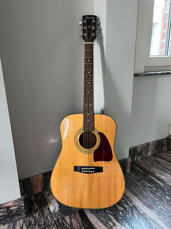 Akoestische Ibanez gitaar AW, Muziek en Instrumenten, Snaarinstrumenten | Gitaren | Akoestisch, Zo goed als nieuw, Ophalen