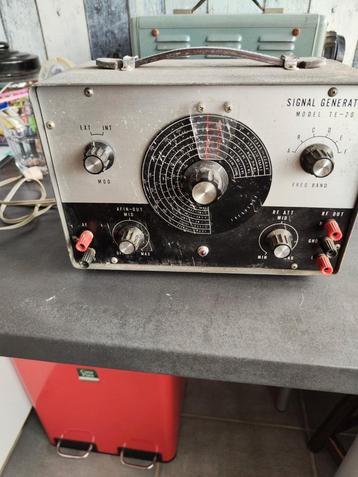 Tech - signal generator 