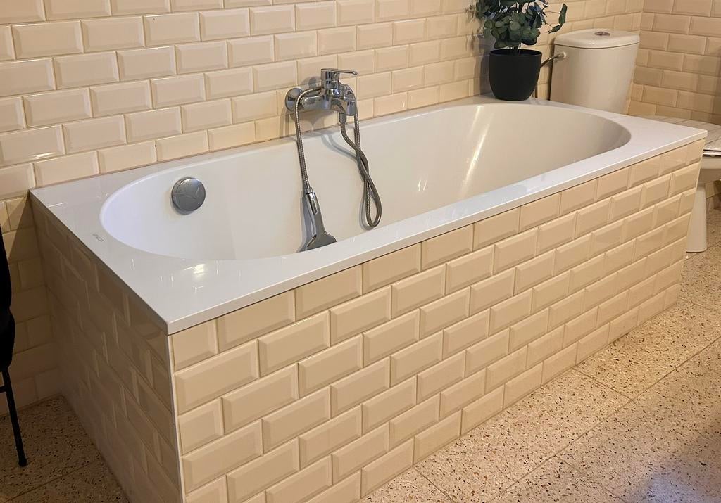 GRATUIT : BAIGNOIRE+ROBINET DE BAIN+CHAUFFAGE+LAVABO, Maison & Meubles, Enlèvement, Utilisé, Avec douche