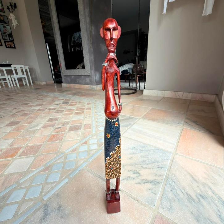Afrikaans beeld, Antiek en Kunst, Kunst | Beelden en Houtsnijwerken, Beeld, Rood, Handgemaakt, Ophalen