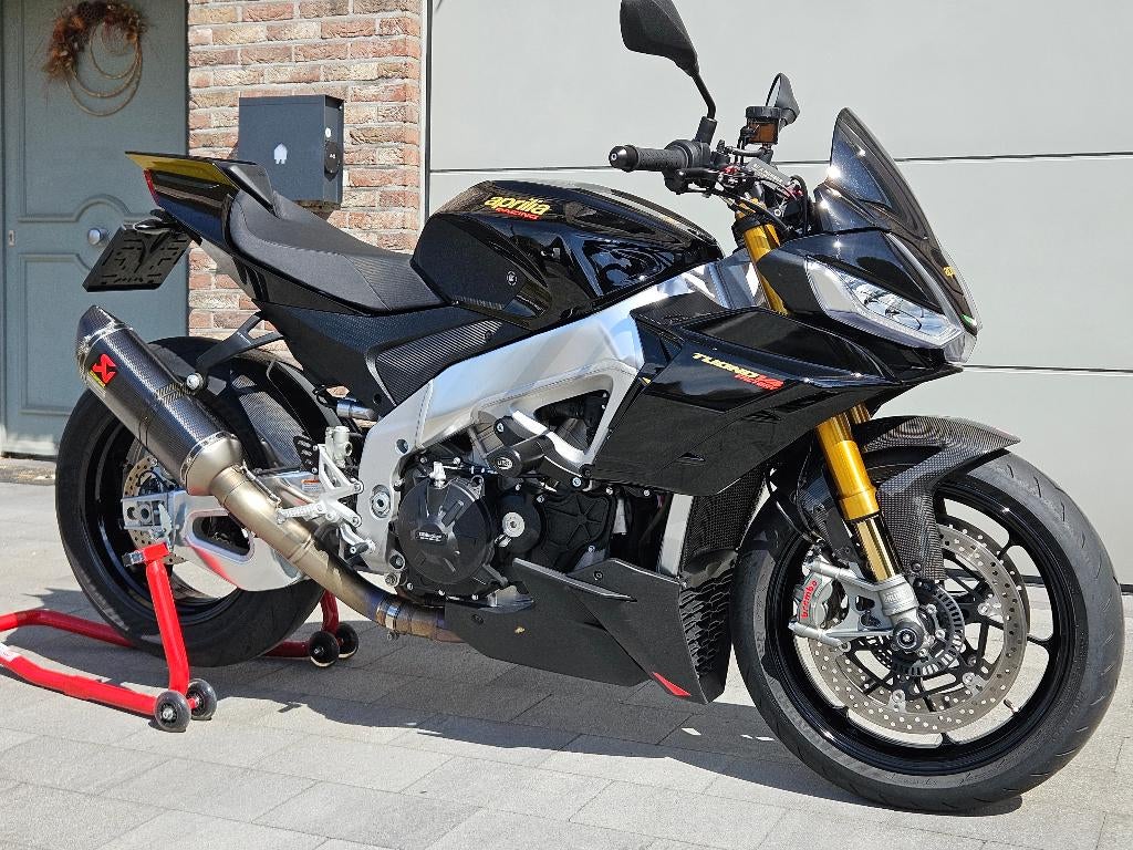 Tuono V4 factory 1100 - 100pk papieren, Motoren, Motoren | Aprilia, 4 cilinders, Motorrijbewijs A, Gebruikt, Meer dan 35 kW