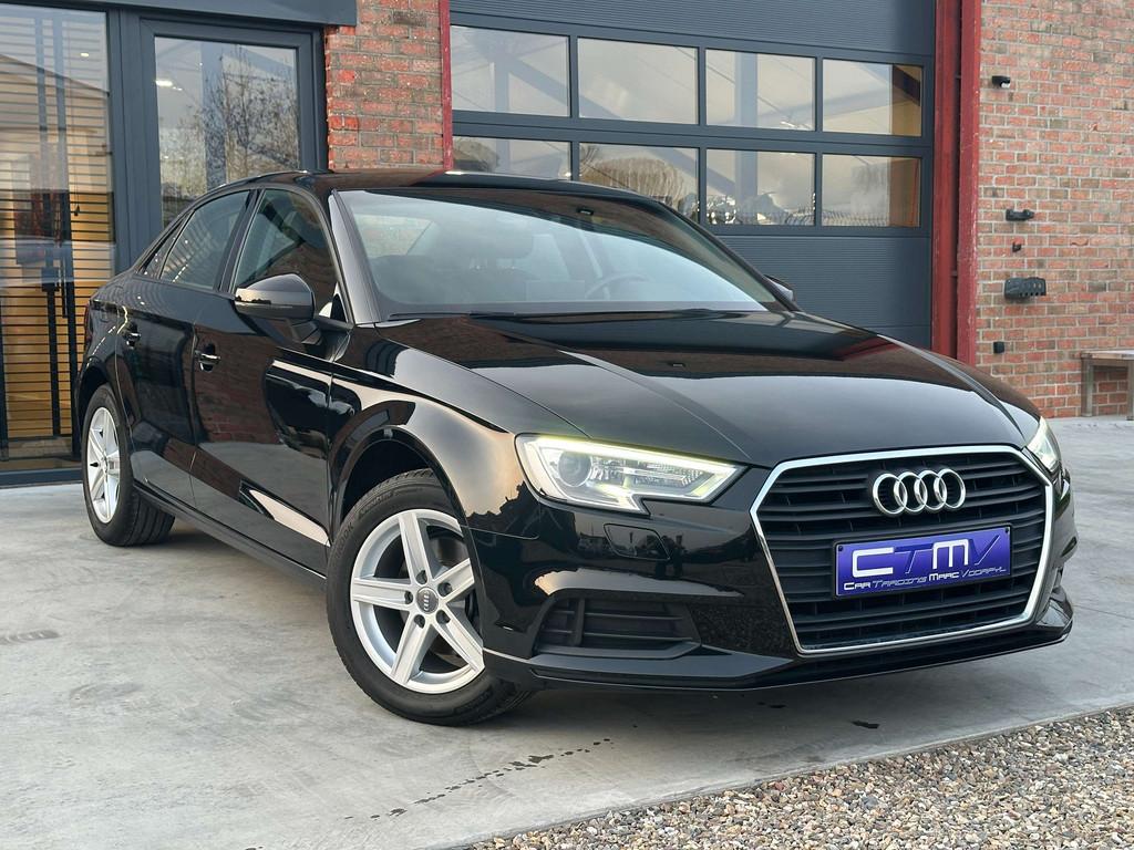 Audi A3 Limousine 1.5TFSi Leder - Navi - Xenon - Trekhaak!, Auto's, 4 deurs, 149 pk, Zwart, Leder
