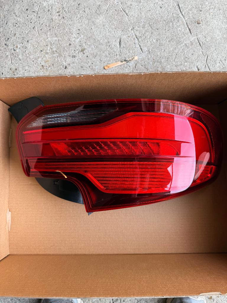 Feu arrière BMW M2 Série 2 coupé origine, Enlèvement ou Envoi, Utilisé, BMW