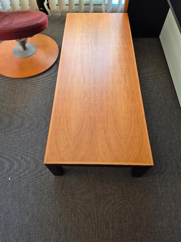 table basse en bois B&B Italia (?) ou Maxalto (?), Antiek en Kunst, Antiek | Meubels | Tafels, Ophalen