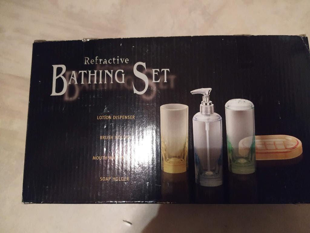 giftset splinternieuw bathing set in cadeaudoos 4 stuks ass, Ophalen of Verzenden, Nieuw
