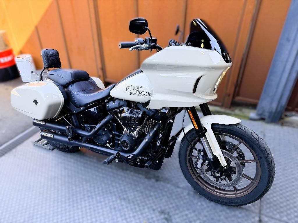 low rider st 1925cm³ abs 2023 1er proprio garantie 1.2.3ans, Motos, Permis Moto A, Entreprise, Chopper, 2 cylindres