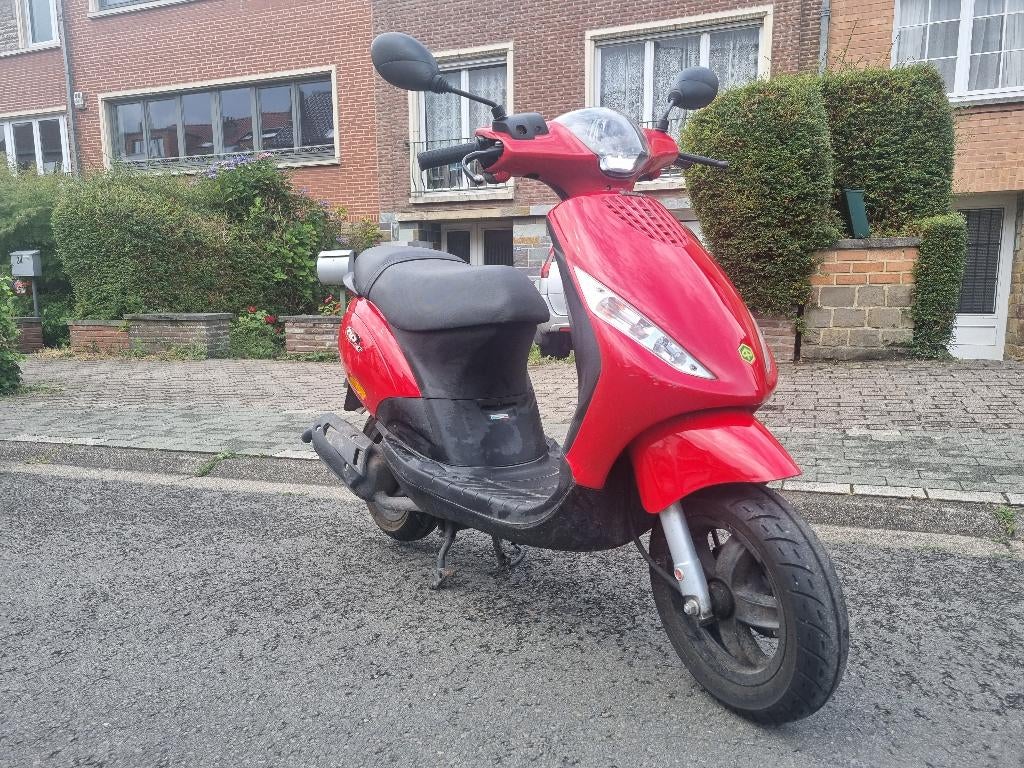Piaggio Zip 50 rouge, Ophalen, Tweetakt, Gebruikt, Zip