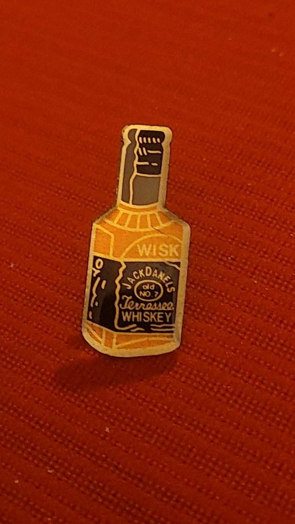 Jack Daniel's oude whiskypin nr. 7 uit Tennessee, Verzamelen, Speldjes, Pins en Buttons, Ophalen of Verzenden