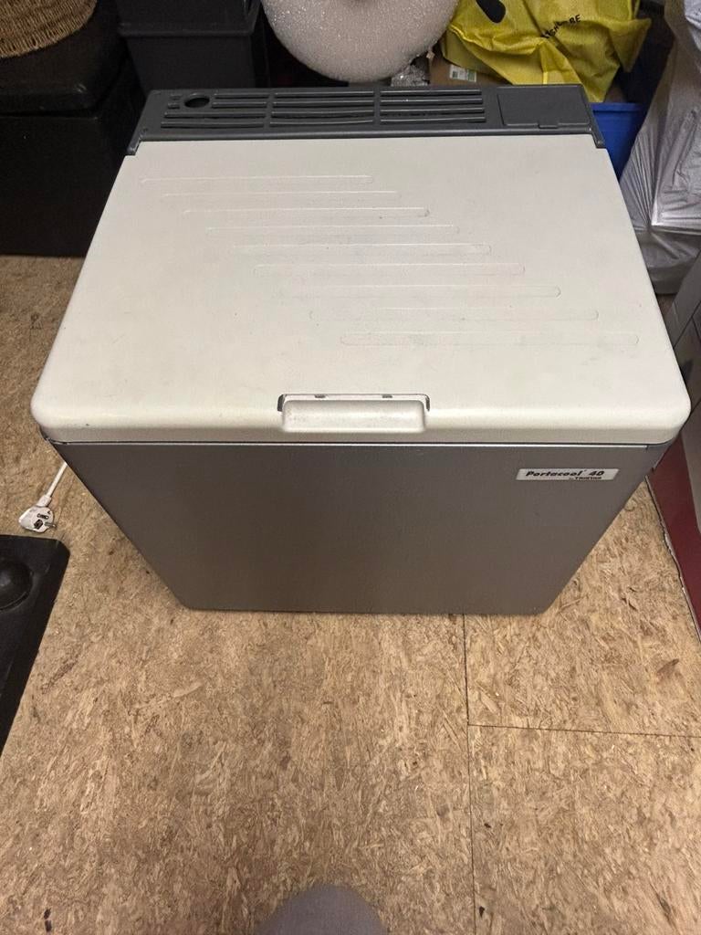 Frigobox op elektriciteit of gas, Caravans en Kamperen, Ophalen, Gebruikt