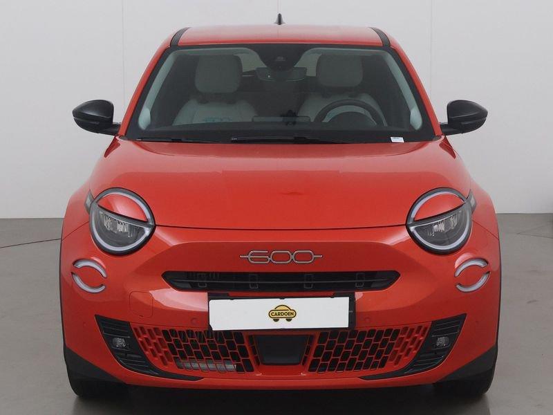 Fiat 600 1.2 hybrid la prima 136 AT, Auto's, Fiat, Gebruikt, Bedrijf, 5 zetels, 5 deurs