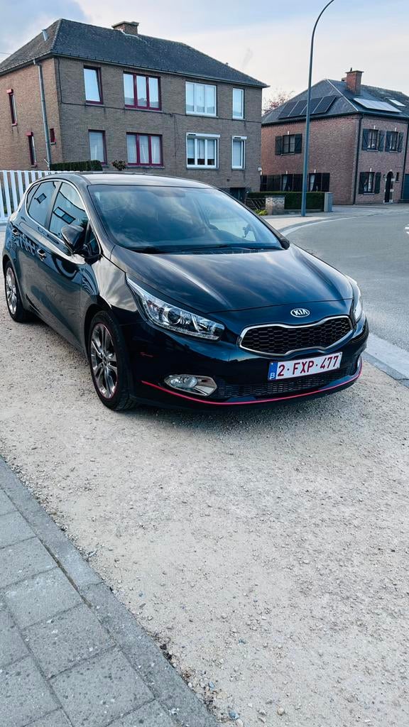 Kia seed ll 1.6 Essense. Automatigie 76000 km . Euro 5, Euro 5, Bedrijf, (Pro) Cee d, Automaat