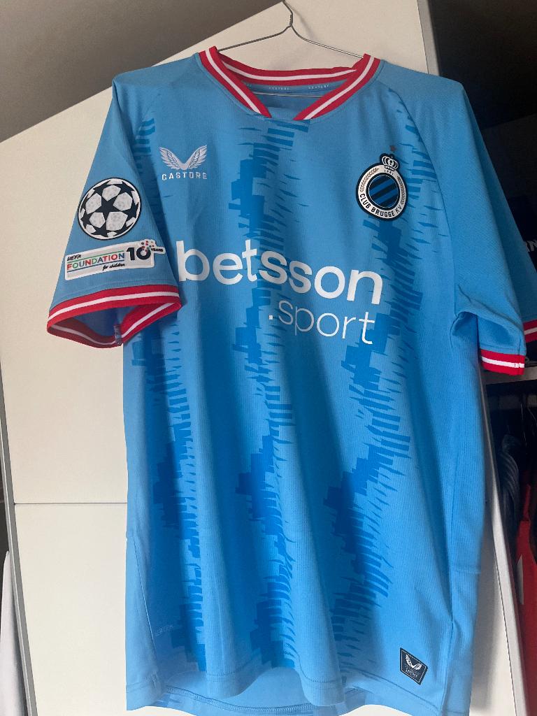 Gesigneerde shirt van Stankovic, Verzamelen, Sportartikelen en Voetbal, Ophalen of Verzenden, Gebruikt, Shirt